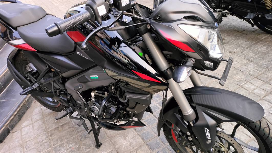 Read more about the article Images of Bajaj Pulsar NS 160